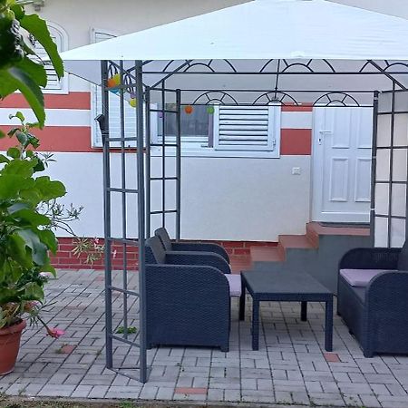 Bella Badacsony Apartmanház Apartman Badacsonytomaj Kültér fotó